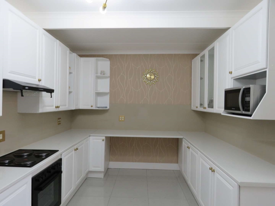 4 Bedroom Property for Sale in Kleinmond Western Cape